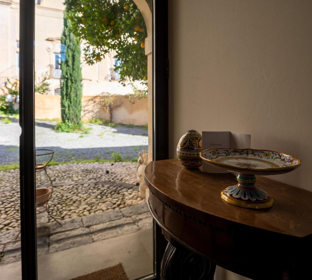 Hotel Palazzo Trigona Dependance Noto Esterno foto