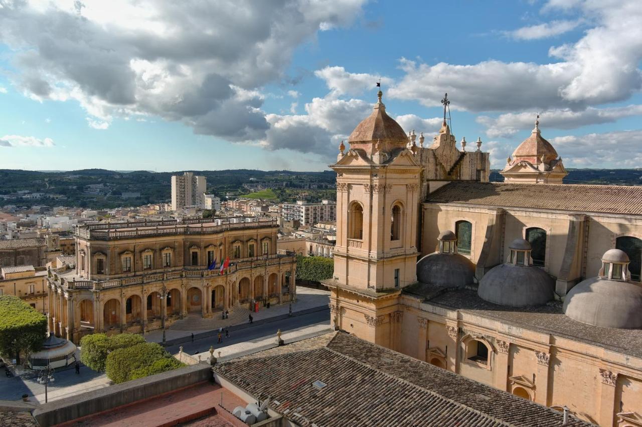 Hotel Palazzo Trigona Dependance Noto Esterno foto