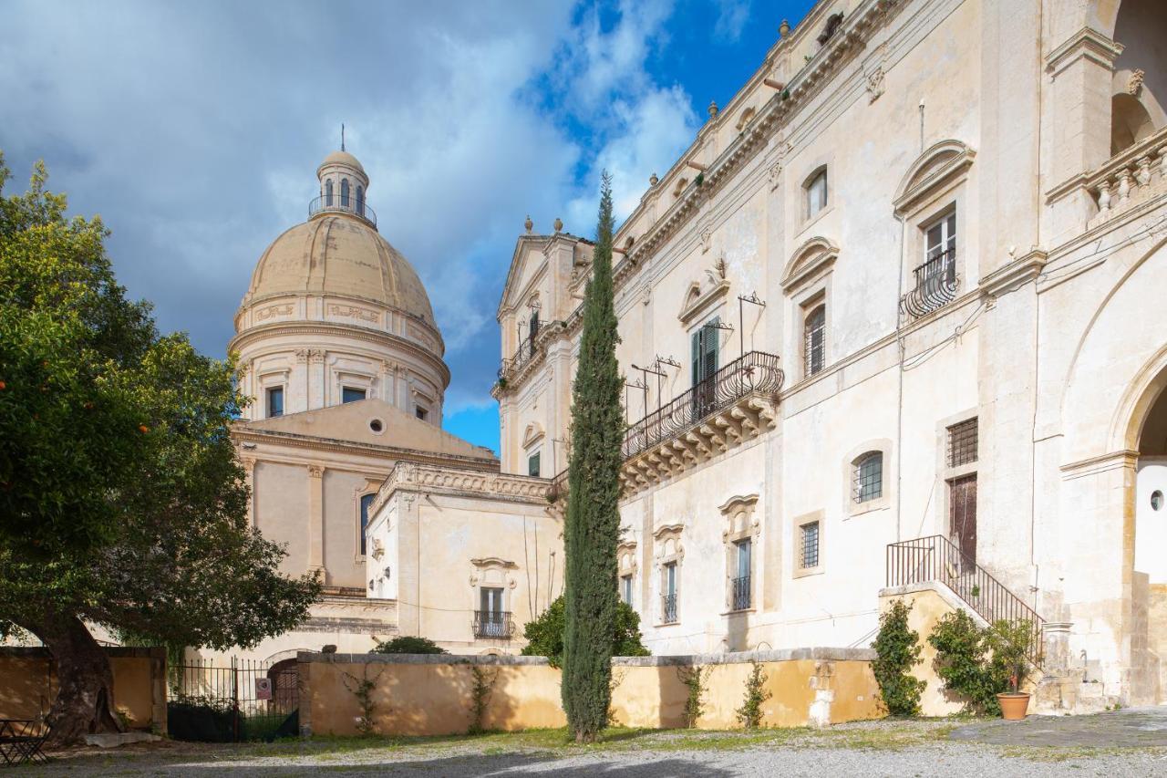 Hotel Palazzo Trigona Dependance Noto Esterno foto