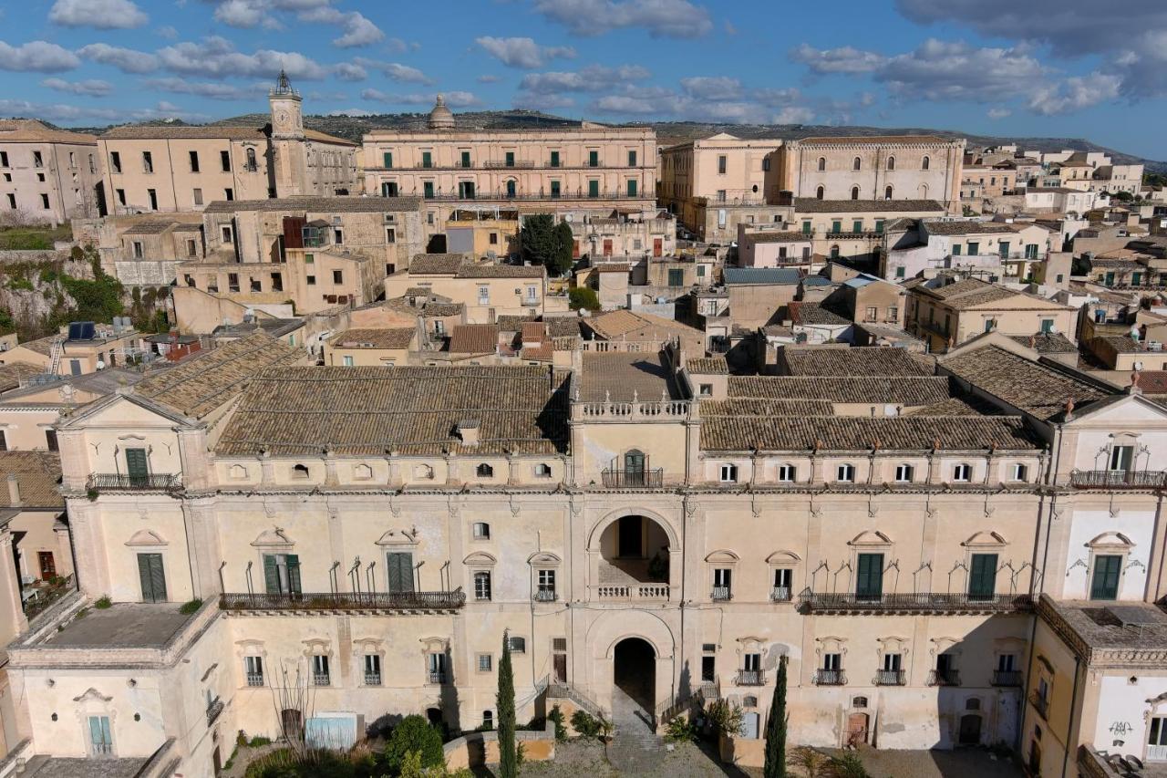Hotel Palazzo Trigona Dependance Noto Esterno foto