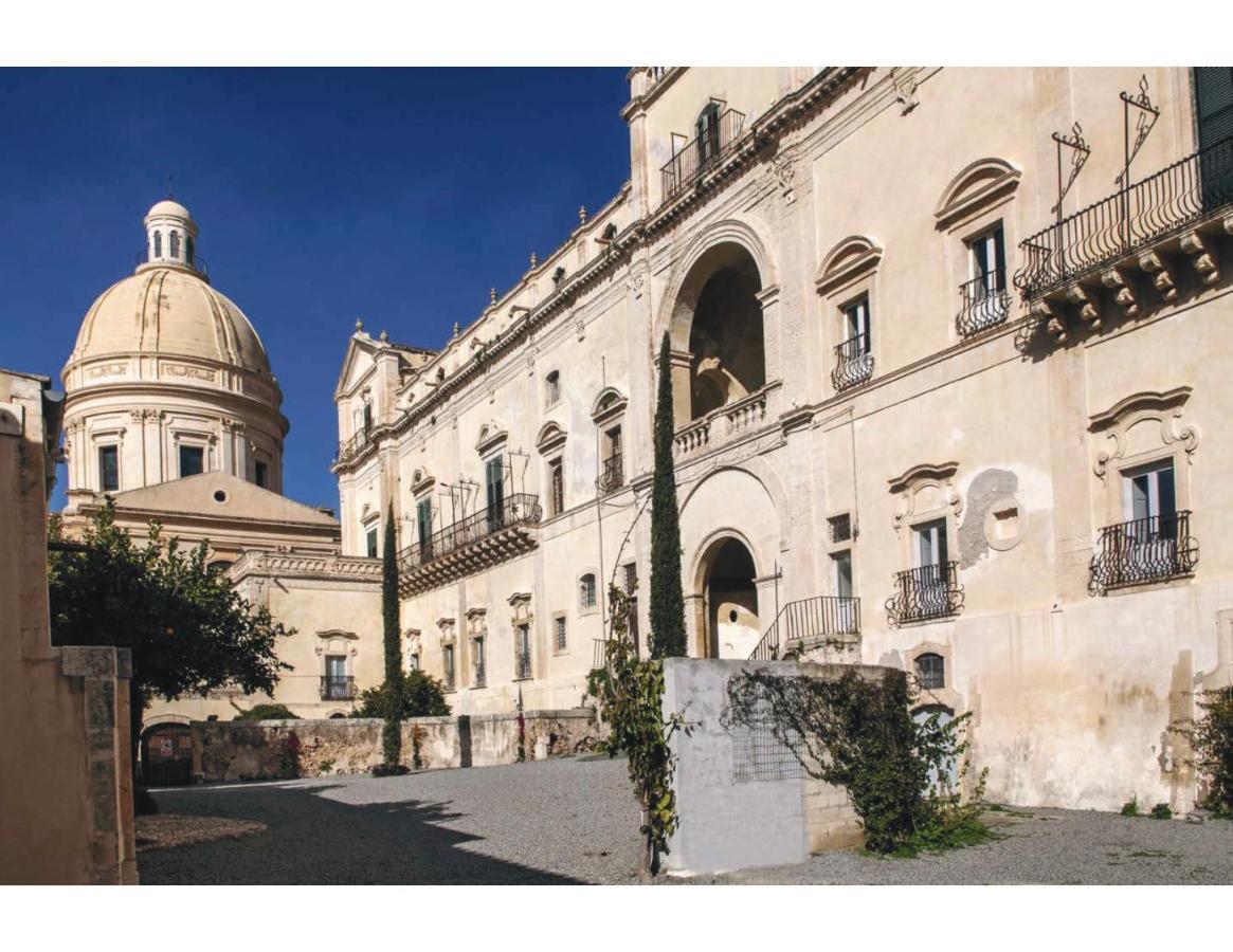 Hotel Palazzo Trigona Dependance Noto Esterno foto
